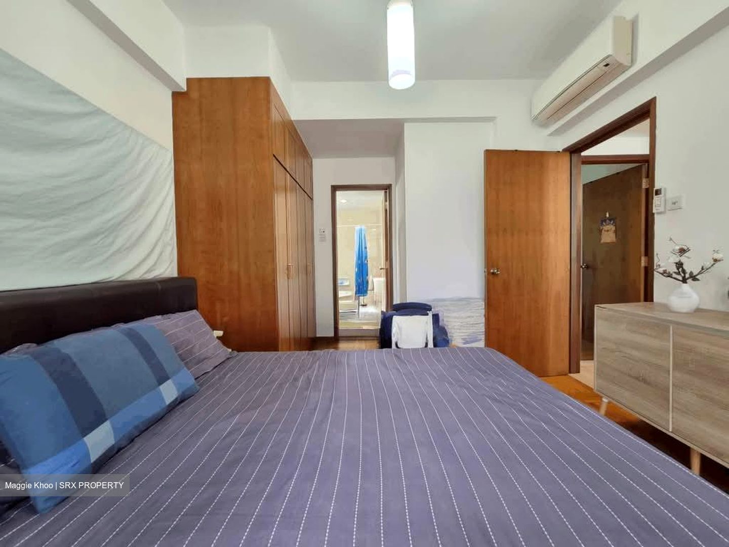 East Meadows (D16), Condominium #596514561